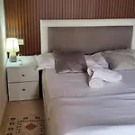 Bed & Breakfast Merlika -inside The Castle-