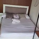 Merlika -inside The Castle- Bed & Breakfast