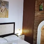 Bed & Breakfast Merlika -inside The Castle-