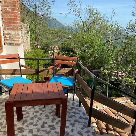 Bed & Breakfast Merlika -inside The Castle- 2*