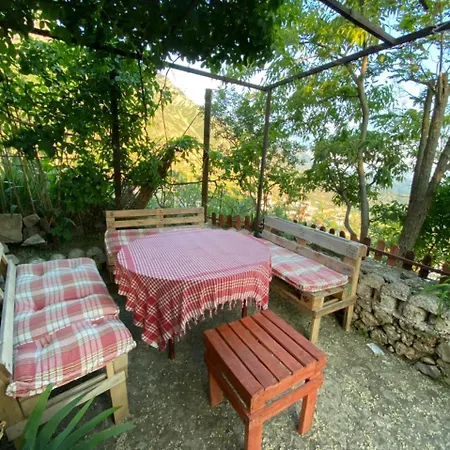 Bed & Breakfast Merlika -inside The Castle- Kruje