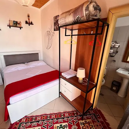 Merlika -inside The Castle- Bed & Breakfast