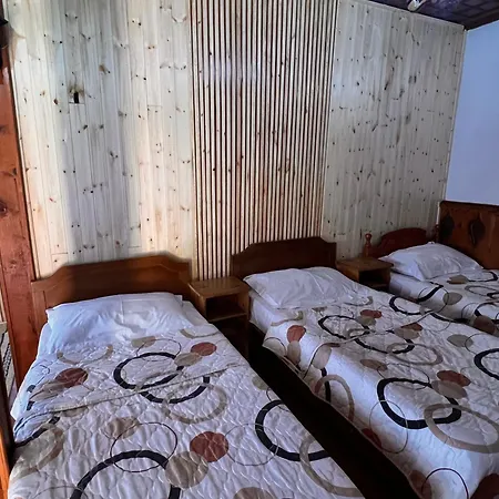 Bed & Breakfast Merlika -inside The Castle-