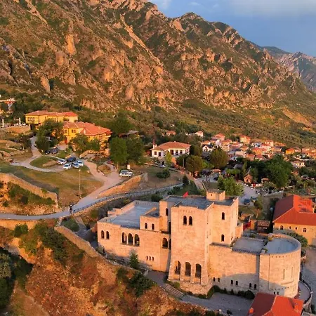 Merlika -inside The Castle- Bed and Breakfast 4*