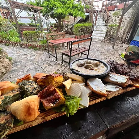 Merlika -inside The Castle- Bed and Breakfast