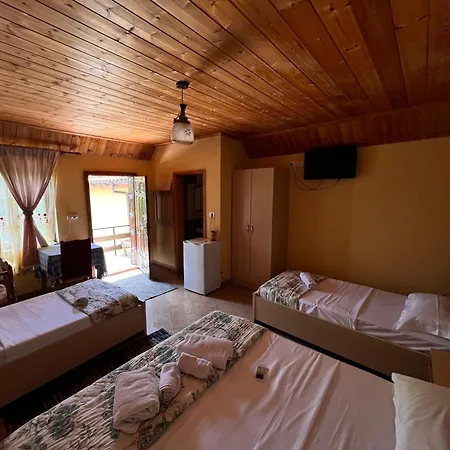 Merlika -inside The Castle- Bed and Breakfast