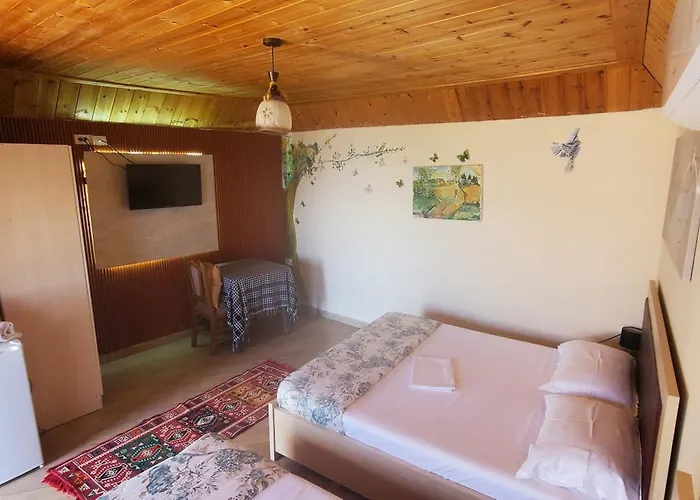 B&B Merlika -inside The Castle- Krujë